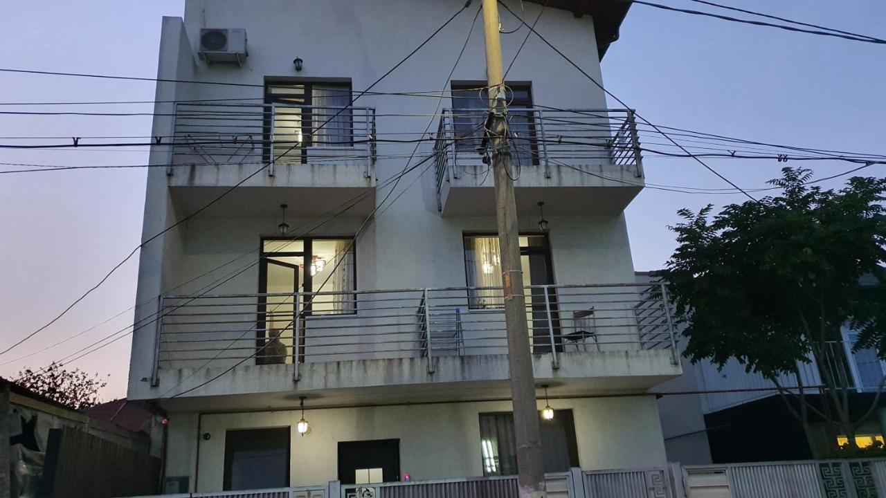 Pensiune Fundeni- Dragonul Rosu Bucureşti Ngoại thất bức ảnh