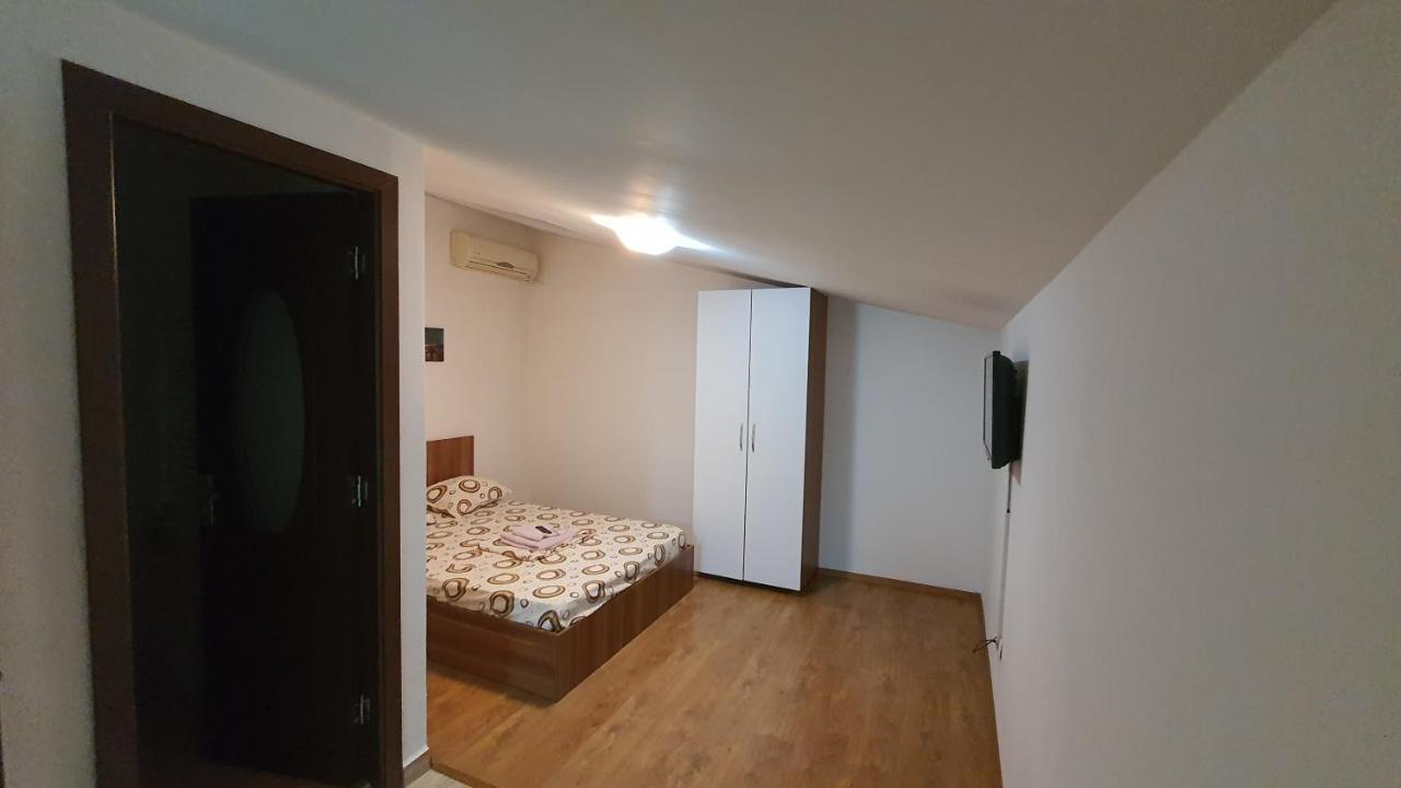 Pensiune Fundeni- Dragonul Rosu Bucureşti Ngoại thất bức ảnh